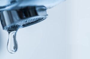 Plumbing-Service-Tips--How-To-Prevent-Leaky-Faucets-In-Your-Home-_-Waxahachie,-TX