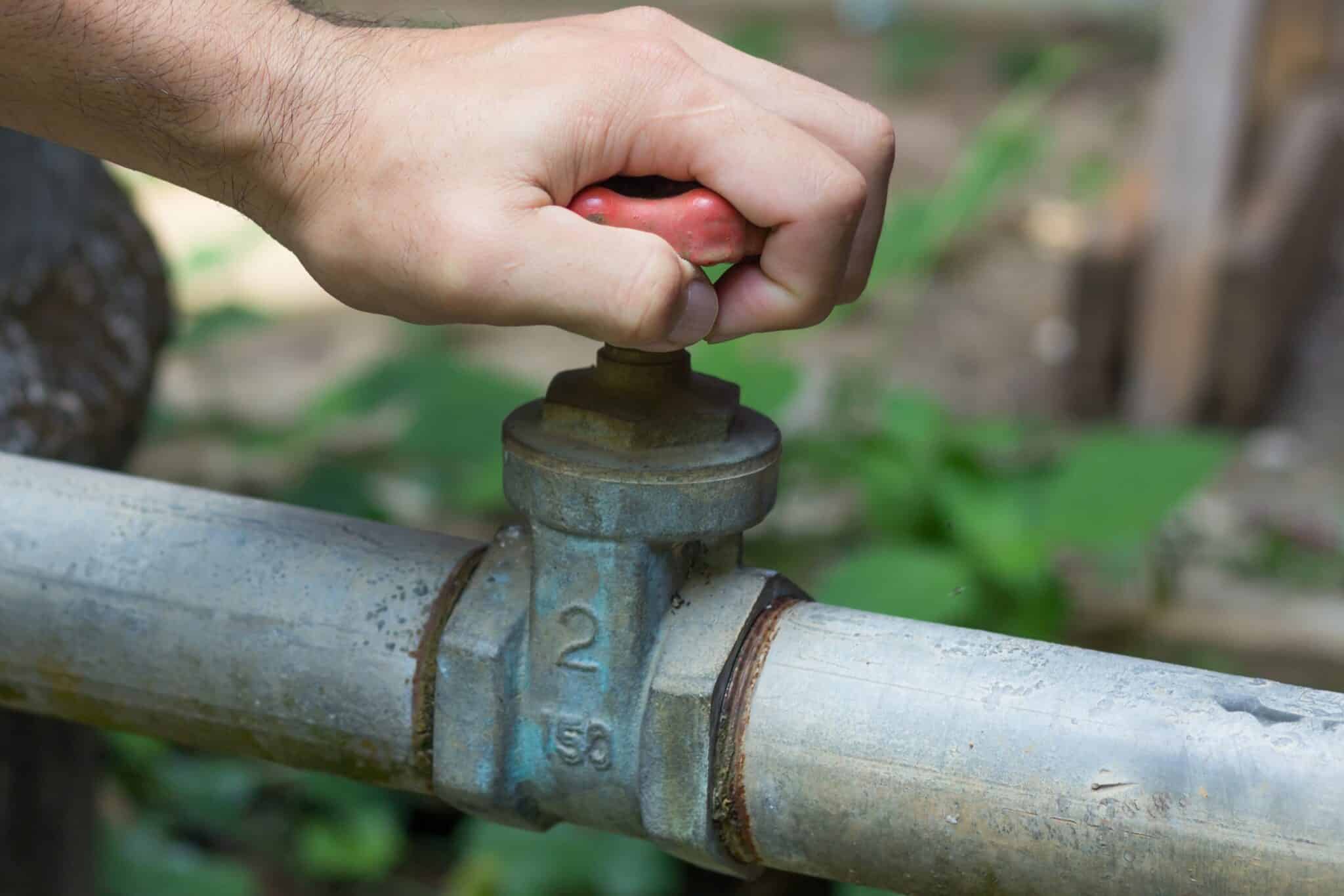 Shutting off the main water supply, Quick Plumbing Action.