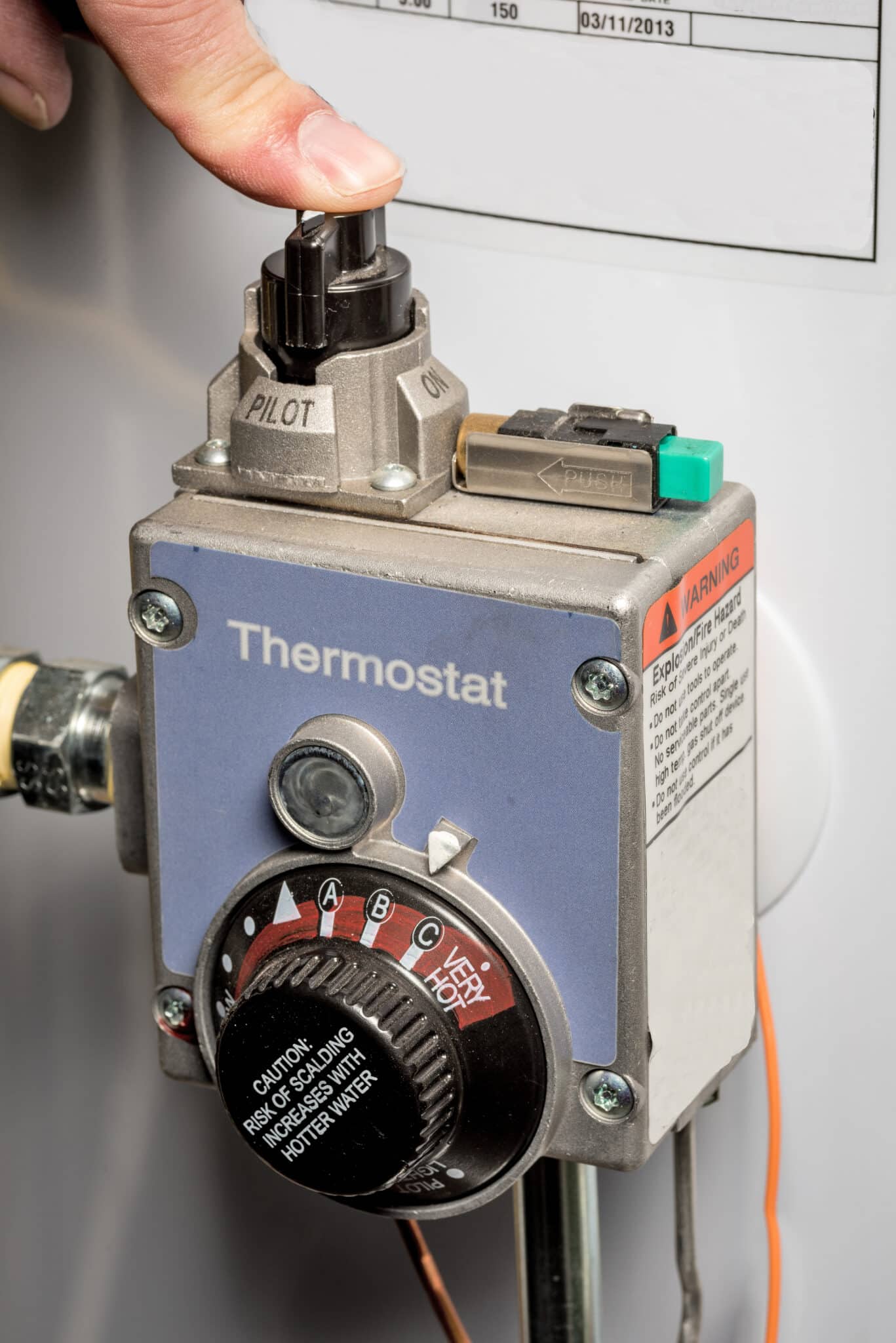 Thermostat controlling the water temperature, why your water heater keeps shutting off.